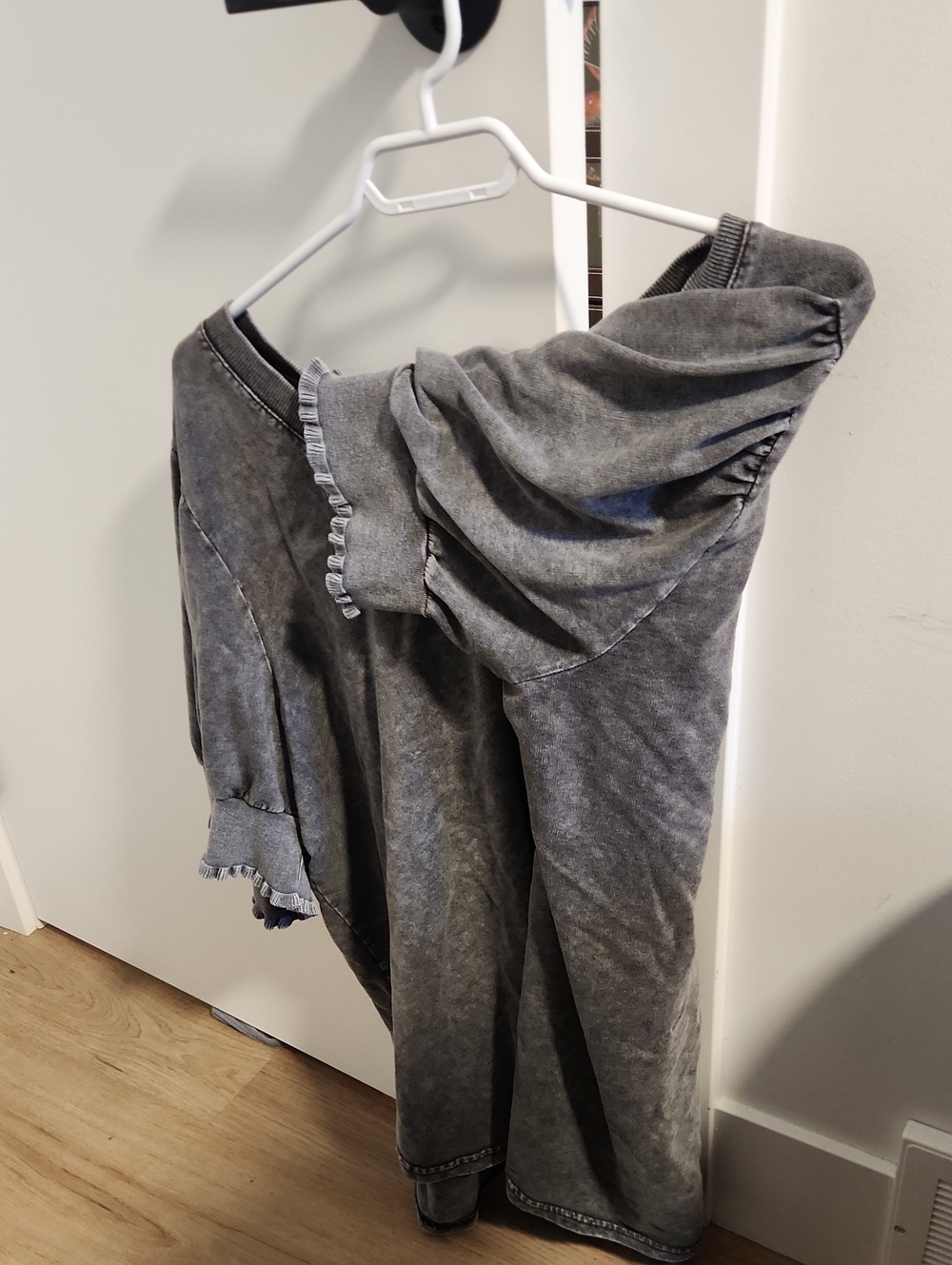 Jane + Delancy Washed Gray Ruffle-Sleeve Women’s Shirt